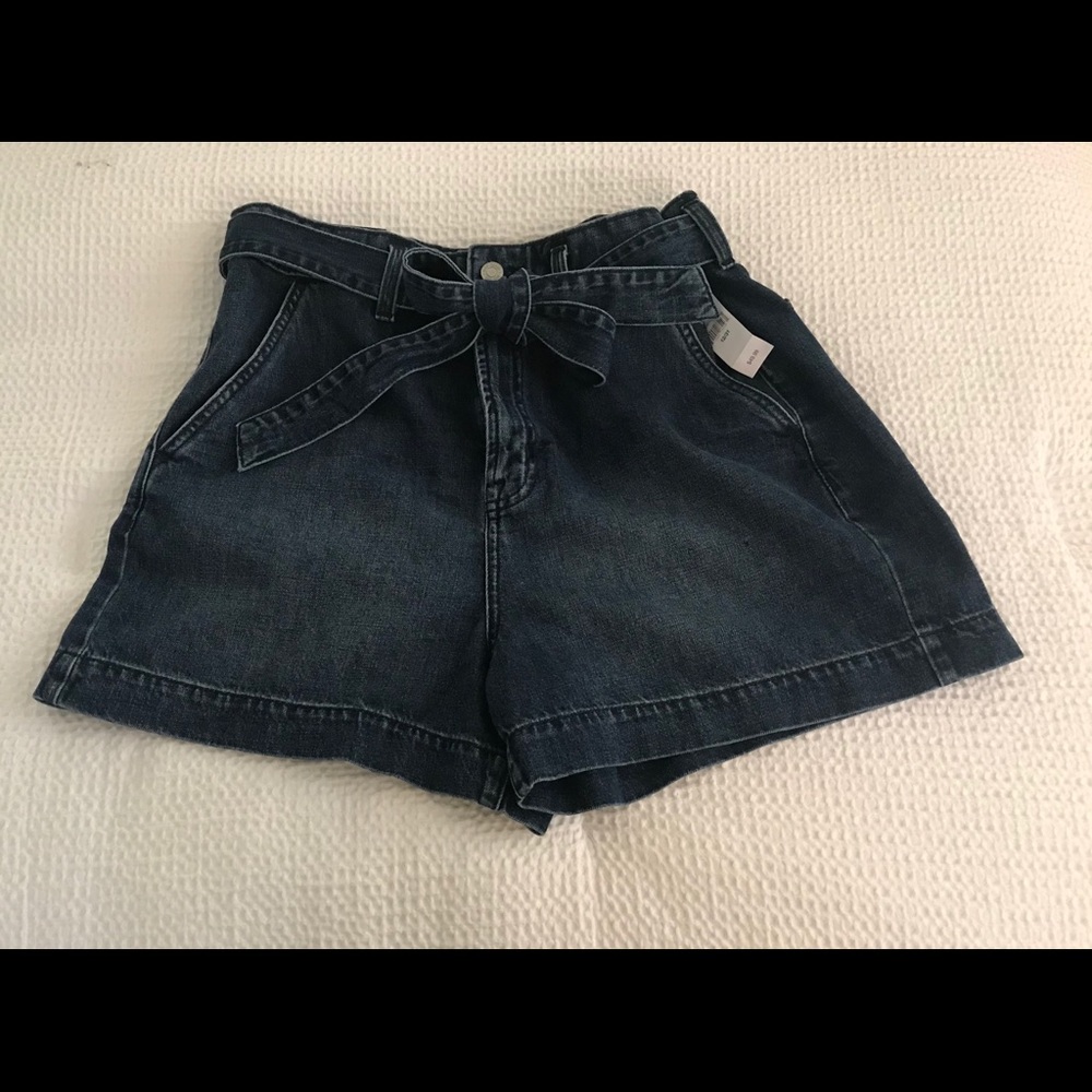 NWT. Jean shorts.
